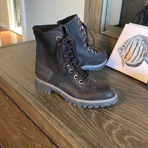 Blowfish boots size 9
